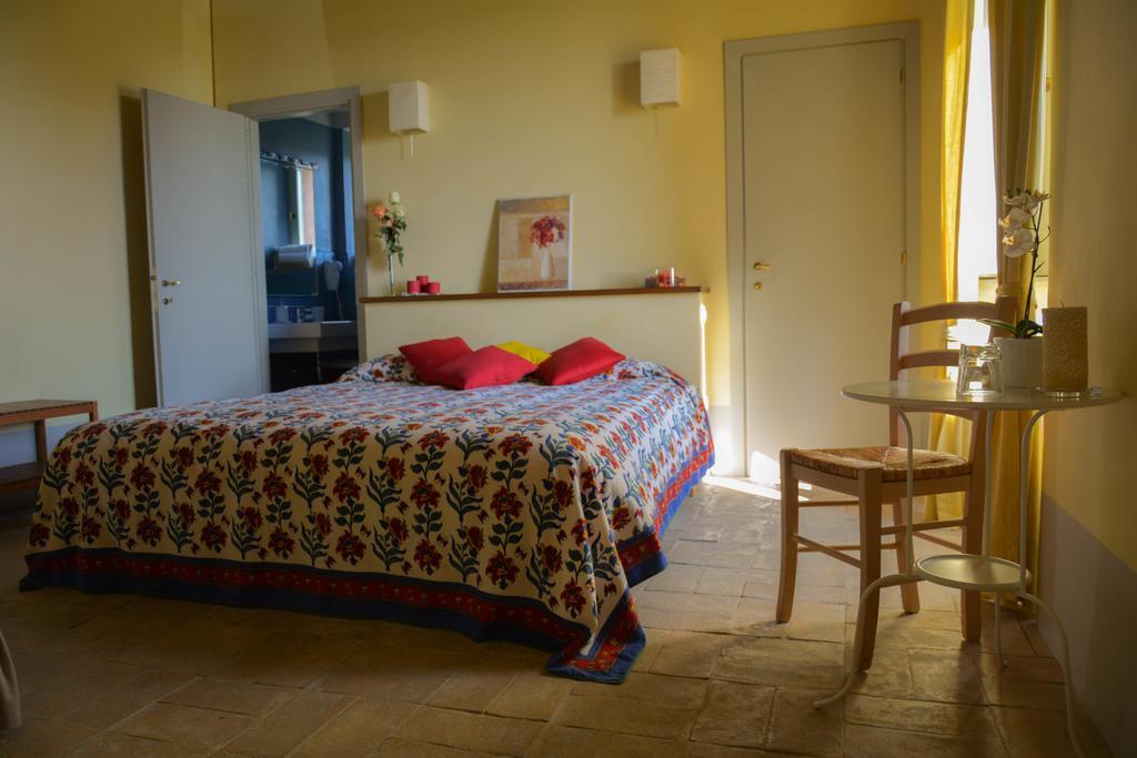 Agriturismo Casale Bonaparte Cellere Buitenkant foto