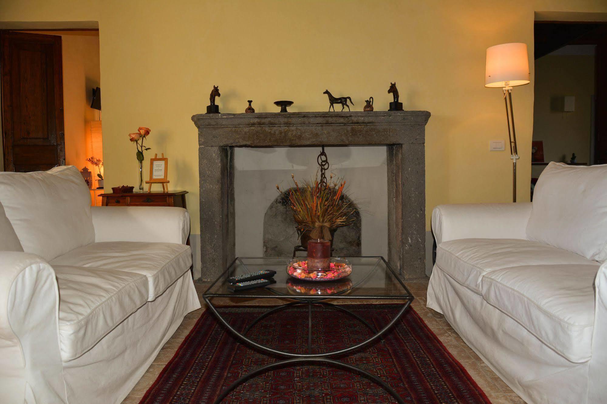 Agriturismo Casale Bonaparte Cellere Buitenkant foto